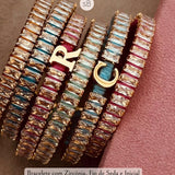 Bracelete com Zircônia, Fio de Seda e Inicial