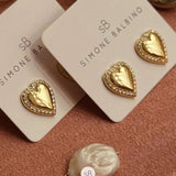 Brinco Coração Liso  com Cravação em Zircônia