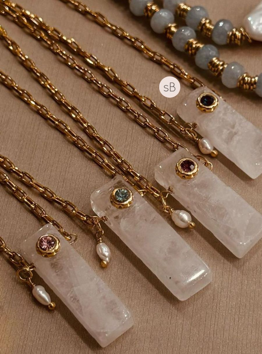 Colar Corrente Cartier com Pedraria Cristal da Rocha e Ponto de Luz Colorido