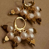 Brinco Cacho de Pérolas com Hematitas