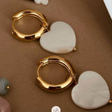 Brinco Argola com Pingente Coração Madrepérola